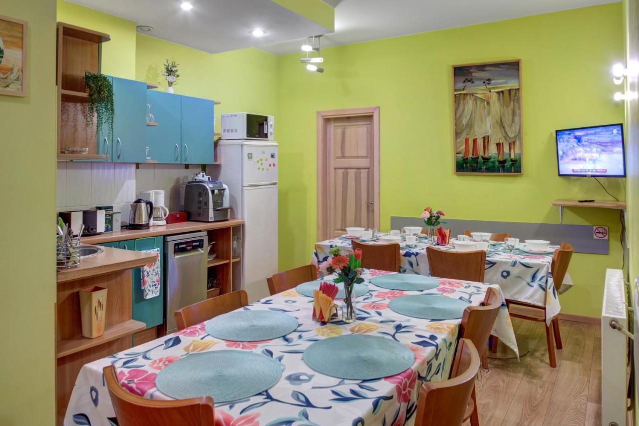 In Astra Bed & Breakfast Vilnius Bagian luar foto