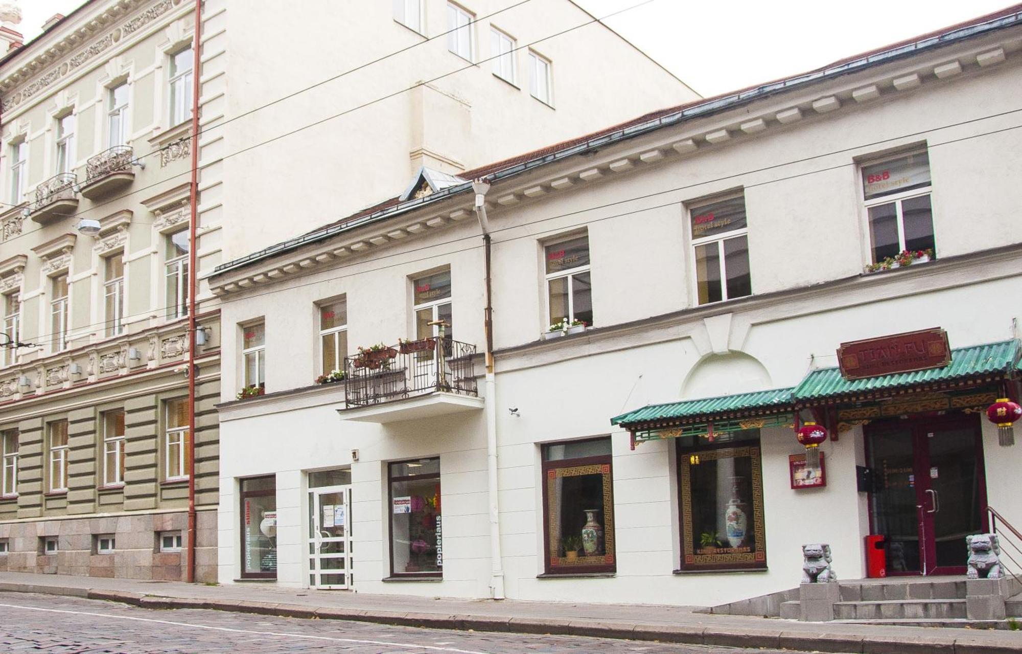 In Astra Bed & Breakfast Vilnius Bagian luar foto